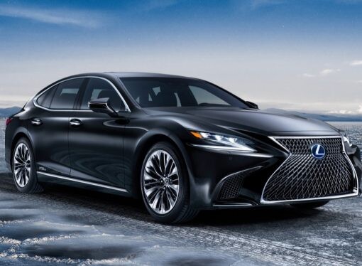 Lexus arranca con tres modelos y promete seis más