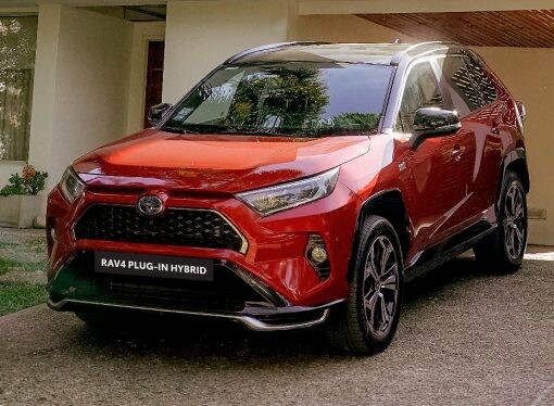 Toyota lanza la Rav4 híbrida enchufable en la Argentina, pero solo para alquilar