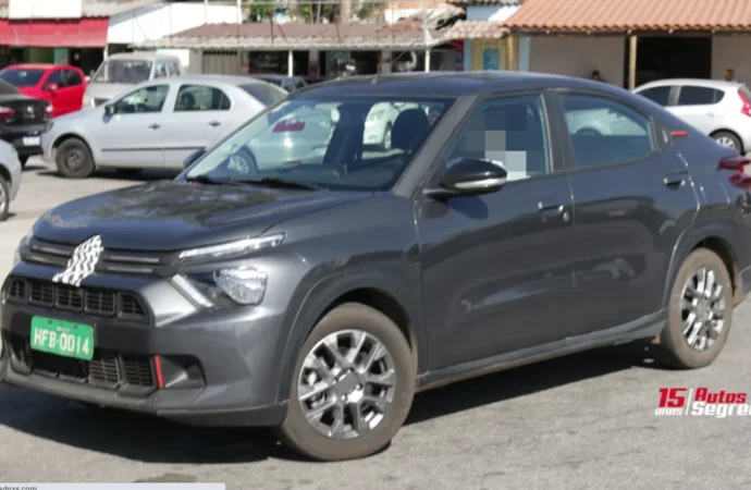 El Citroën Basalt se pasea con su carrocería definitiva