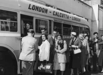 La increíble historia del colectivo que unía Londres con Calcuta