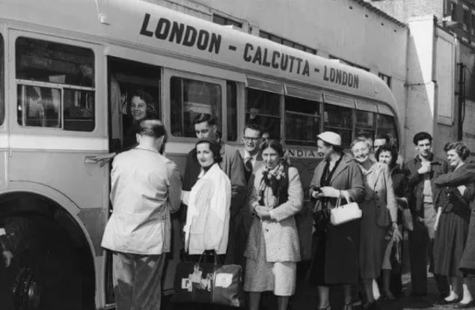 La increíble historia del colectivo que unía Londres con Calcuta