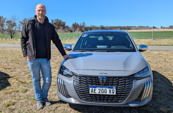 Peugeot: “el éxito de la versión GT nos obligó a cambiar el mix de 208”