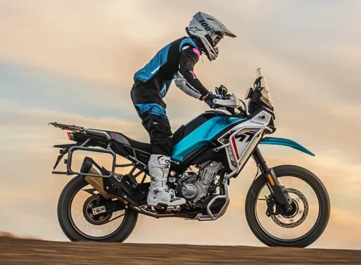 CFMoto lanza 450MT en Argentina