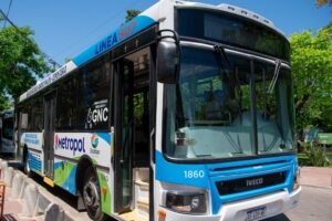 Escobar inició las primeras pruebas del Iveco Bus a GNC para transporte urbano