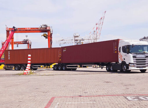 Toyota utilizará un bitren para unir su planta con el puerto de Buenos Aires