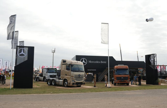 Mercedes-Benz exhibe lo nuevo en camiones y servicios en Expoagro 2025